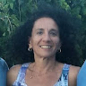 Meet your Posher, Corina